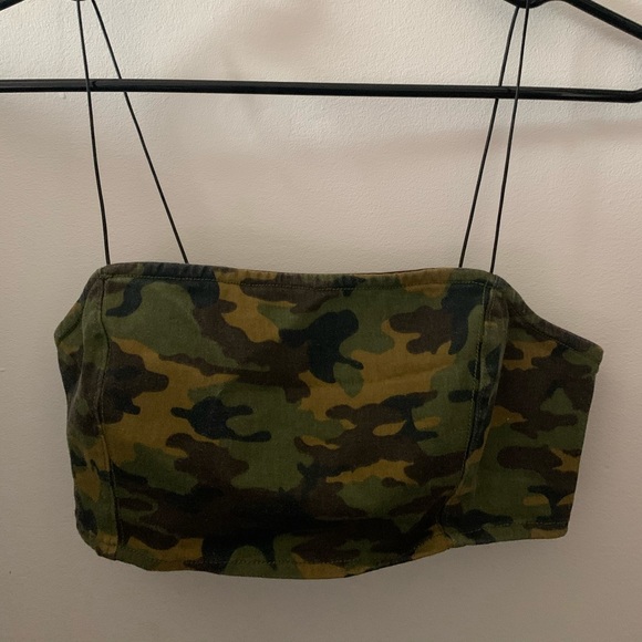 Urban Outfitters Cropped tank top - Picture 2 of 3